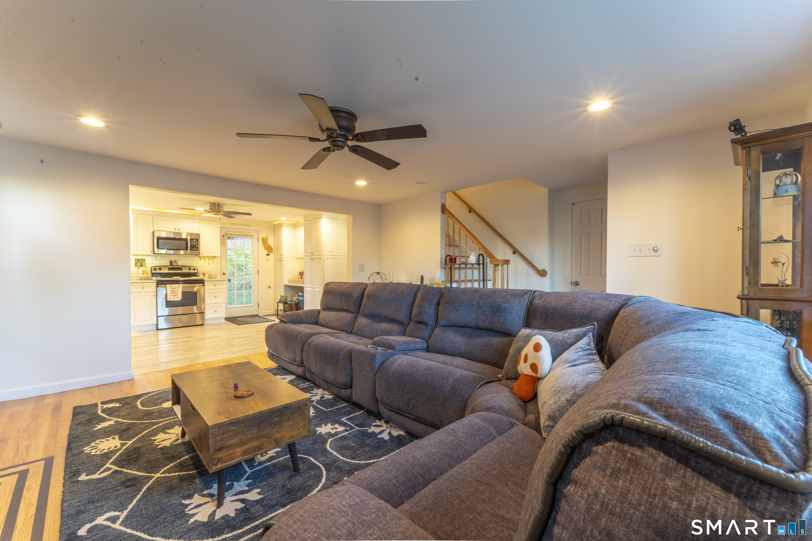327 West Street Bristol CT 06010