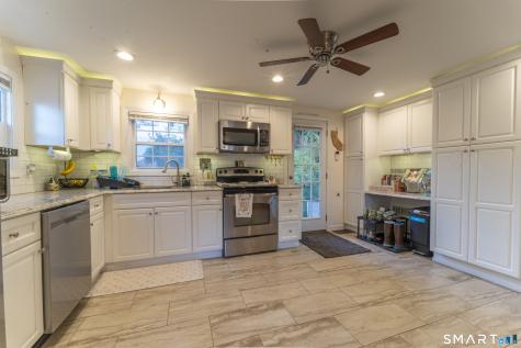 327 West Street Bristol CT 06010