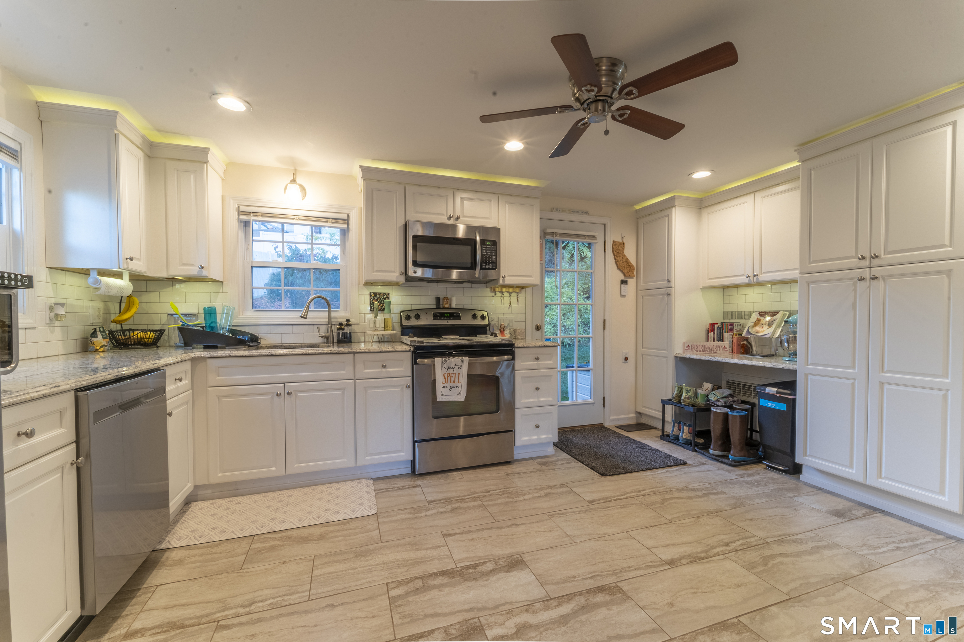 327 West Street Bristol CT 06010