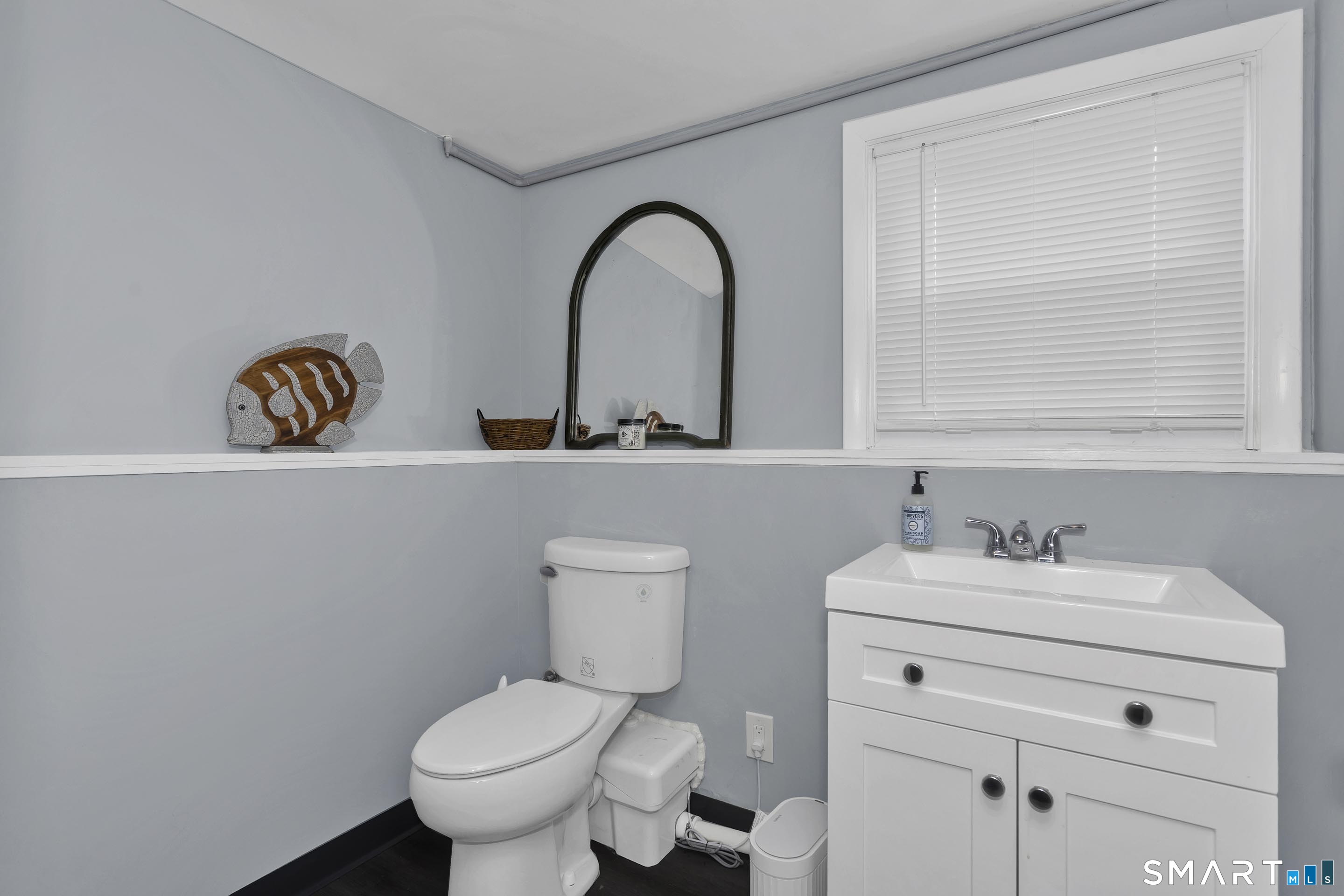 10 Lin Sal Street Windsor Locks CT 06096
