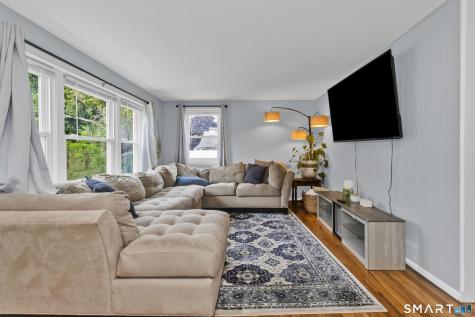 10 Lin Sal Street Windsor Locks CT 06096