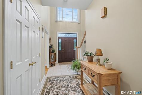 12 Fox Run Columbia CT 06237