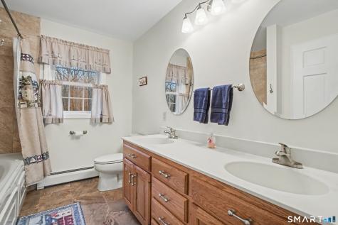 12 Fox Run Columbia CT 06237