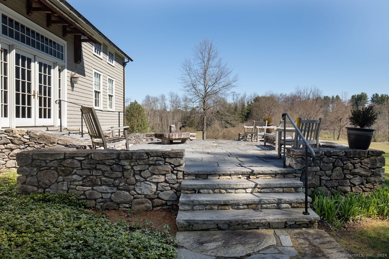 25 Sheffield Road Egremont MA 01258