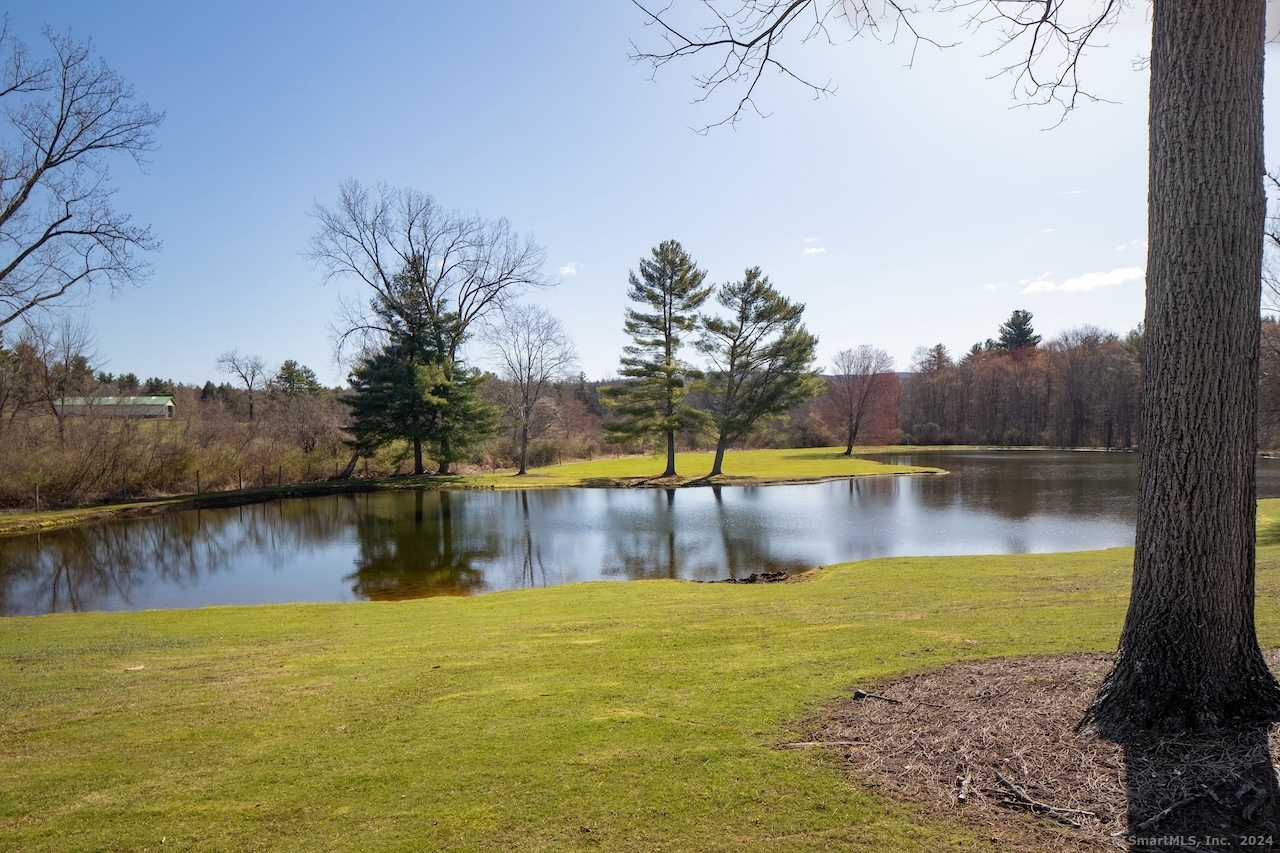 25 Sheffield Road Egremont MA 01258