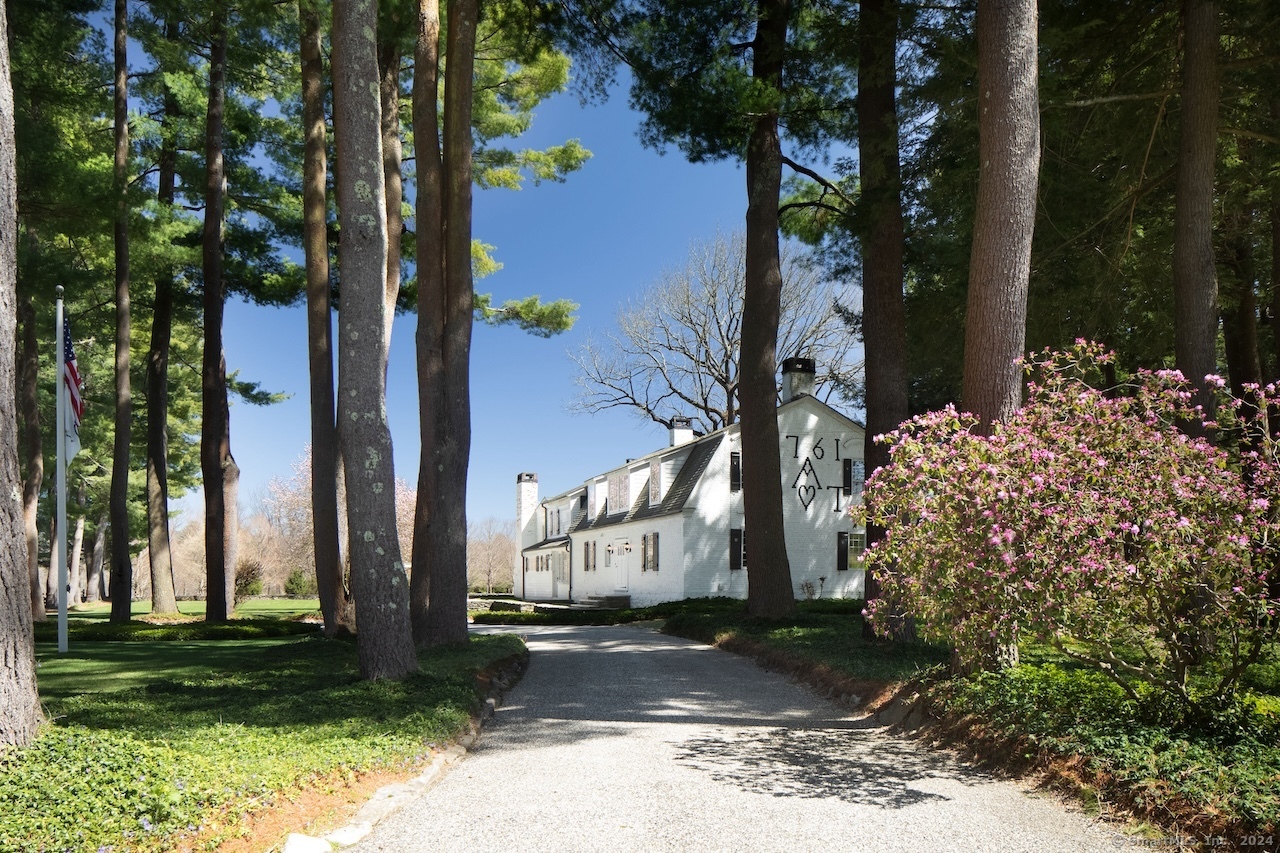 25 Sheffield Road Egremont MA 01258