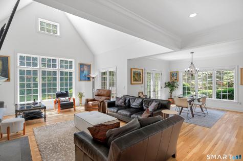 25 Avalon Drive Middlebury CT 06762