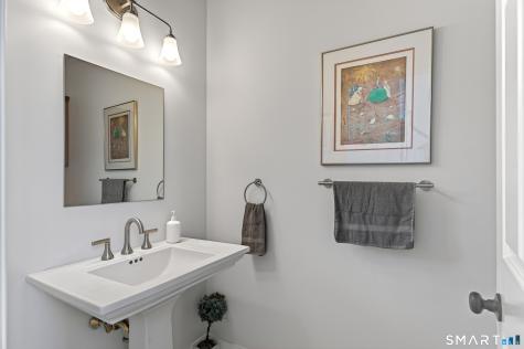 25 Avalon Drive Middlebury CT 06762