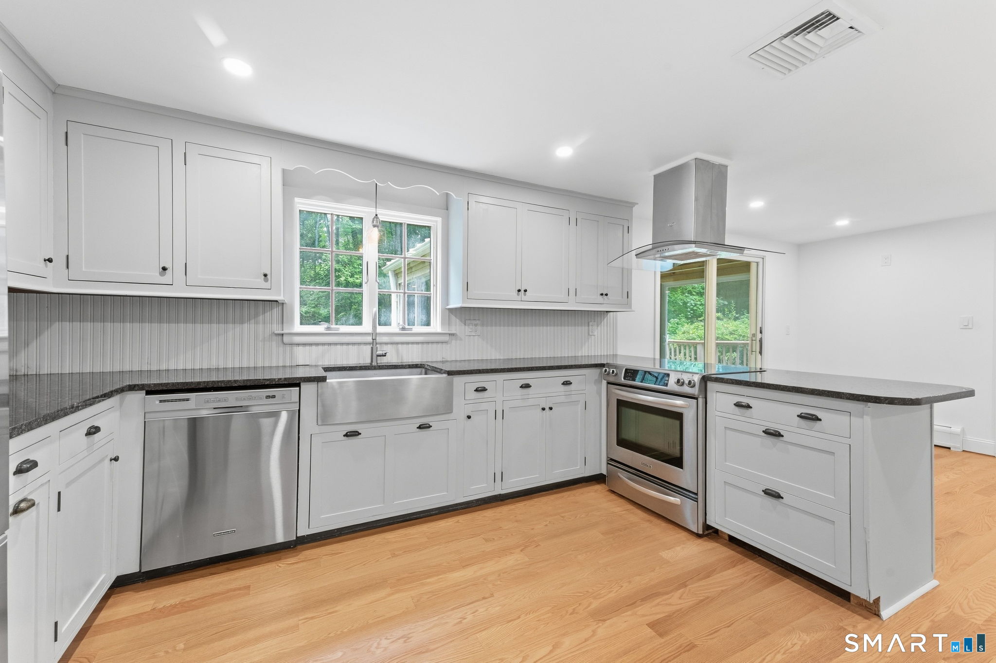 26 Sunset Hill Road Simsbury CT 06070