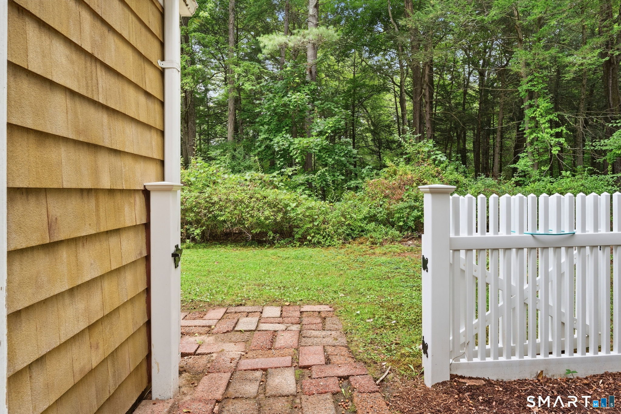 26 Sunset Hill Road Simsbury CT 06070