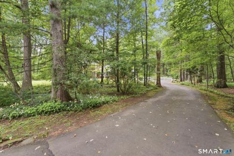 26 Sunset Hill Road Simsbury CT 06070