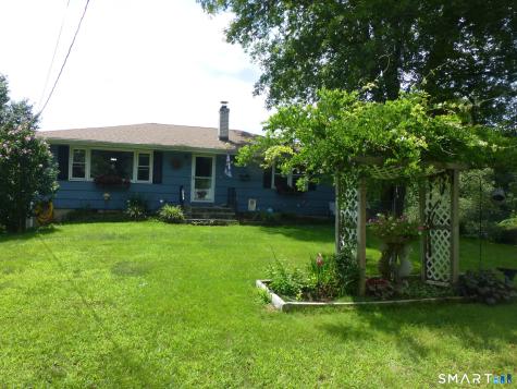 32 Spicer Road Preston CT 06365
