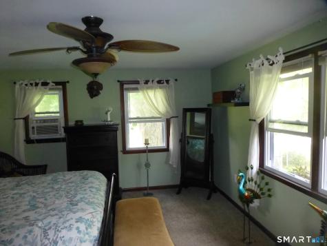 32 Spicer Road Preston CT 06365
