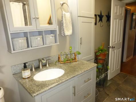 32 Spicer Road Preston CT 06365