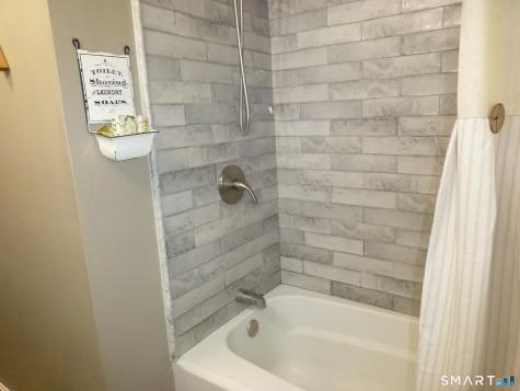 32 Spicer Road Preston CT 06365