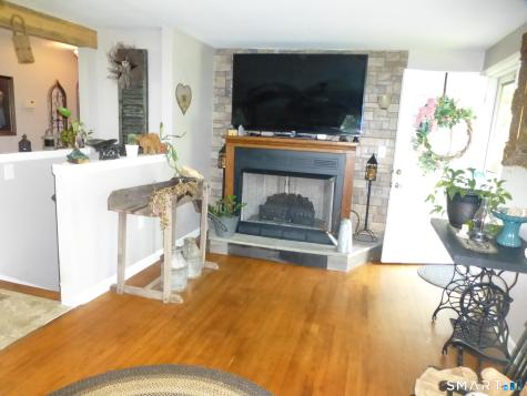 32 Spicer Road Preston CT 06365