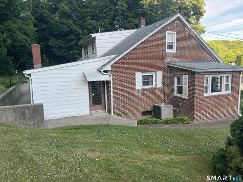 32 Homestead Avenue Derby CT 06418