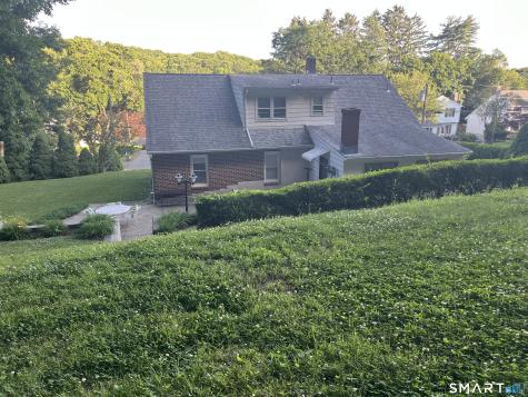 32 Homestead Avenue Derby CT 06418