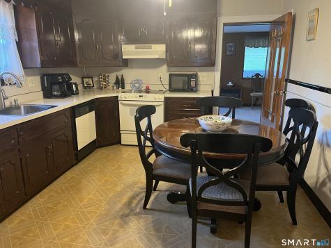 32 Homestead Avenue Derby CT 06418