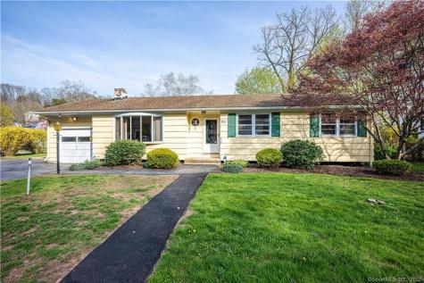 211 Evergreen Avenue Hamden CT 06518