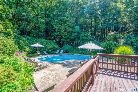 6 Great Pond Lane Redding CT 06896