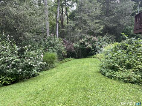 6 Great Pond Lane Redding CT 06896