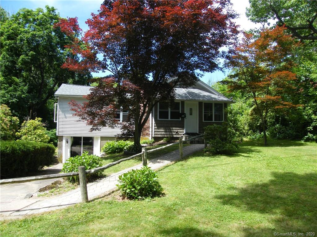 17 Bevin Boulevard East Hampton CT 06424