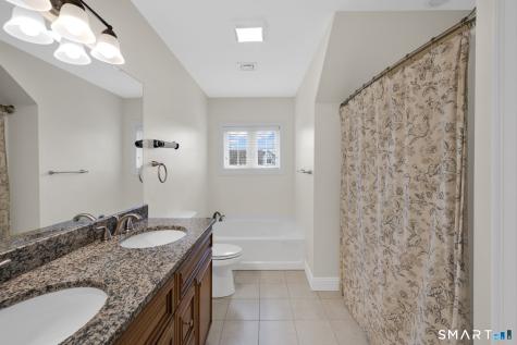 20 Windermere Village Road Ellington CT 06029