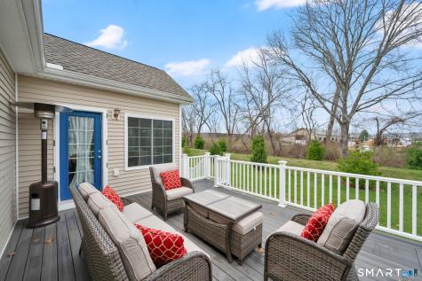 20 Windermere Village Road Ellington CT 06029