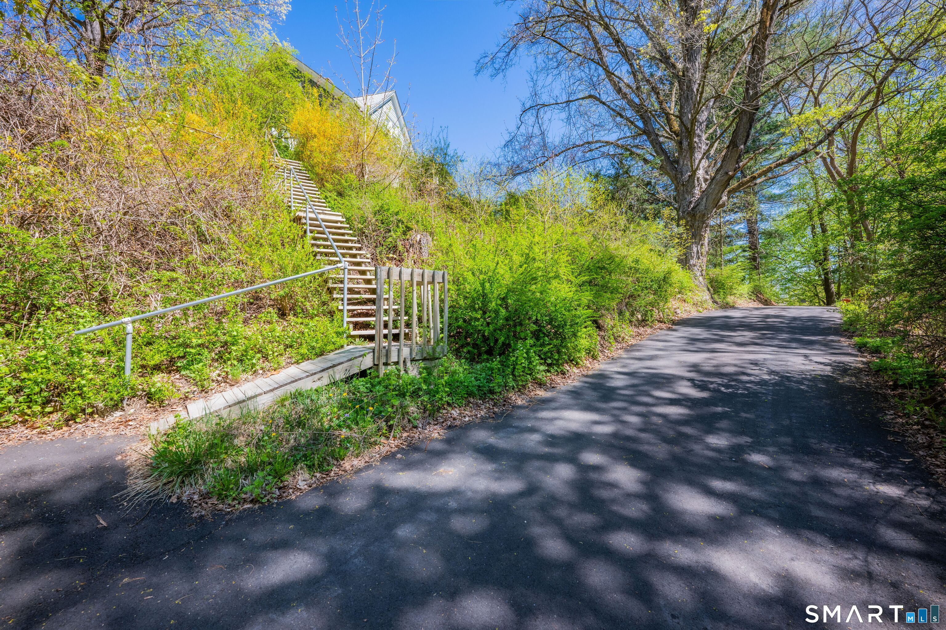 467 Bunker Hill Avenue Waterbury CT 06708