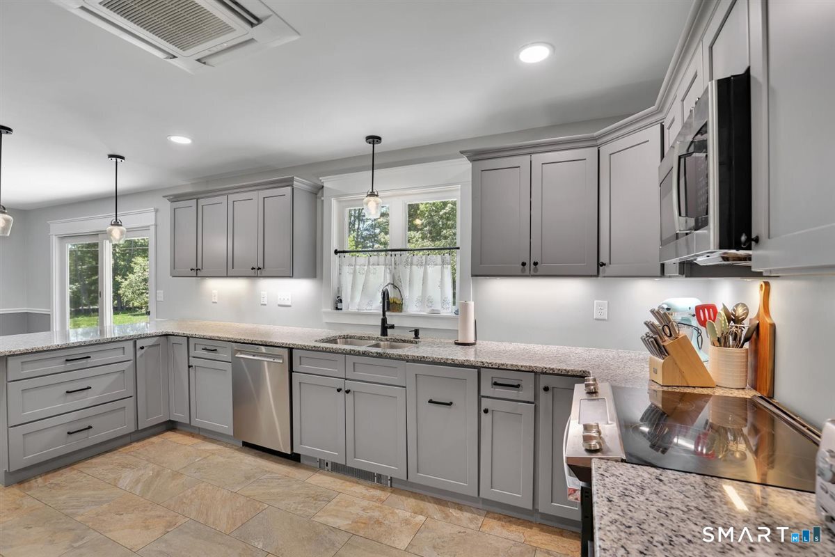 87 Grand View Terrace Brooklyn CT 06234