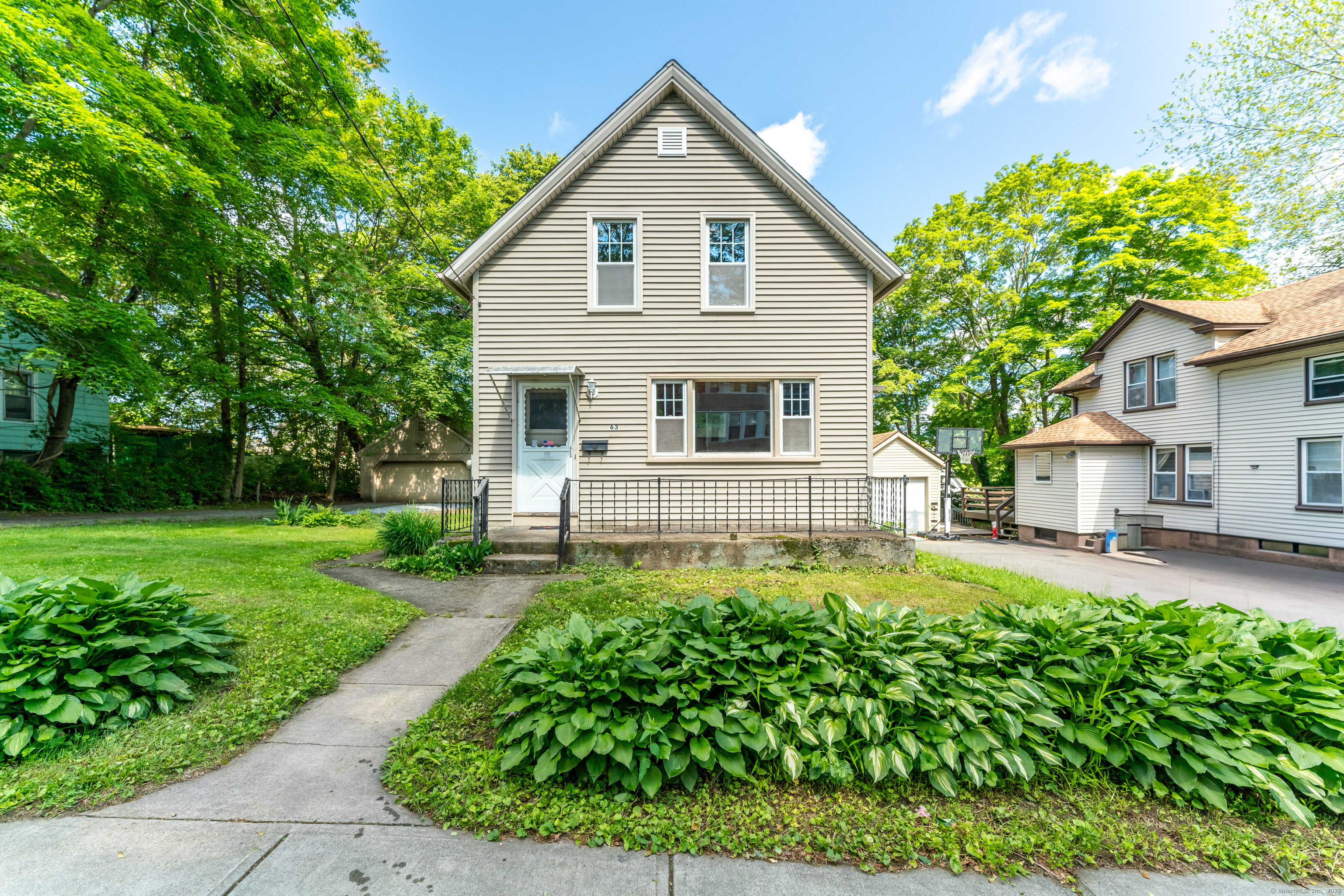 63 Elizabeth Street Norwich CT 06360