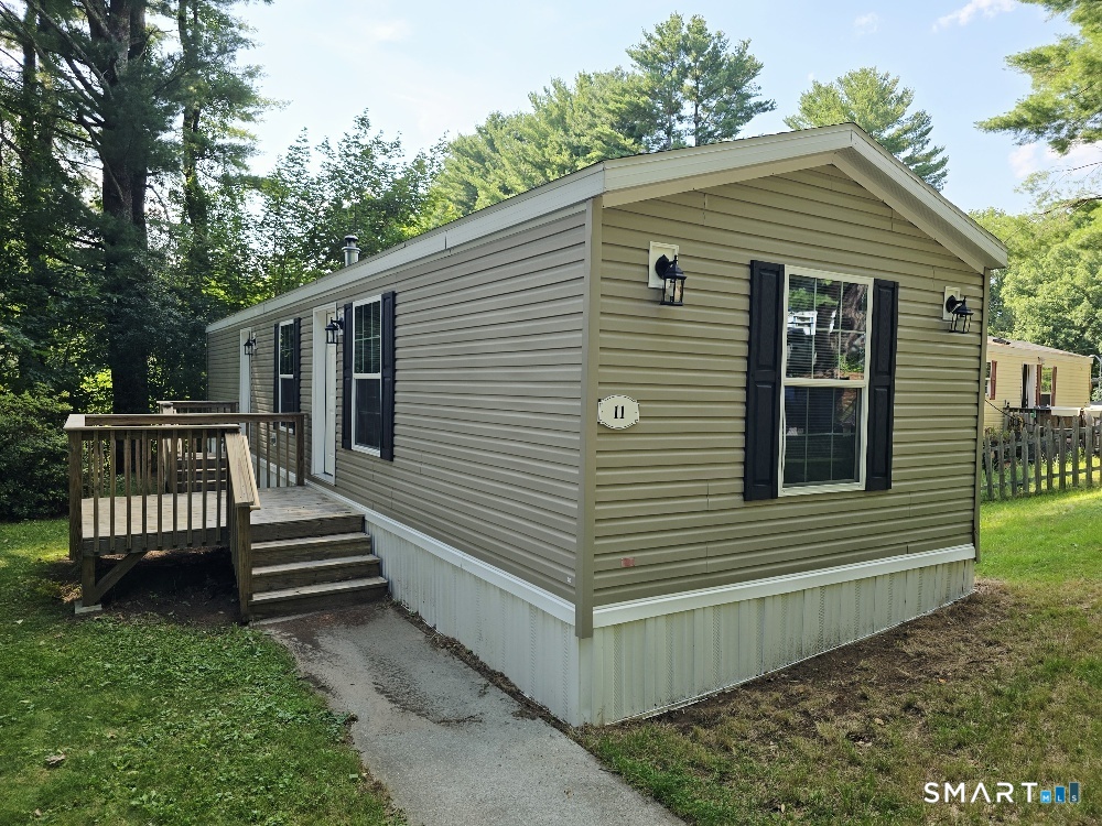 11 R And R Park Killingly CT 06241
