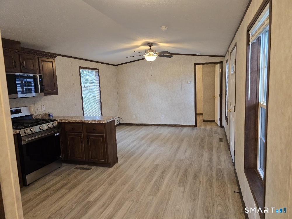 11 R And R Park Killingly CT 06241