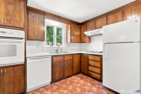 3 Pilgrim Circle Enfield CT 06082