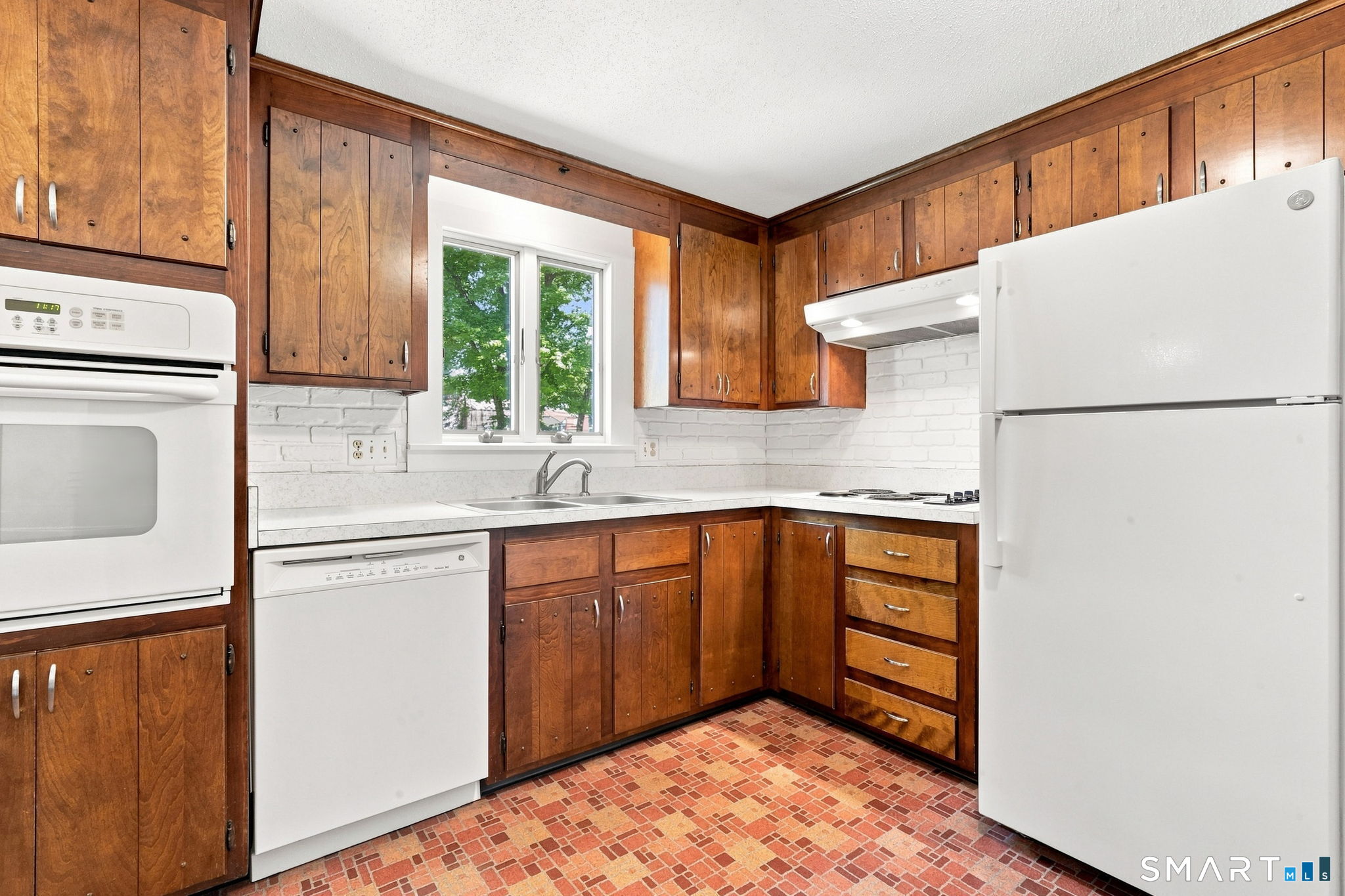 3 Pilgrim Circle Enfield CT 06082