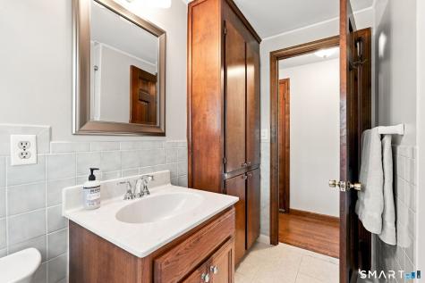 3 Pilgrim Circle Enfield CT 06082