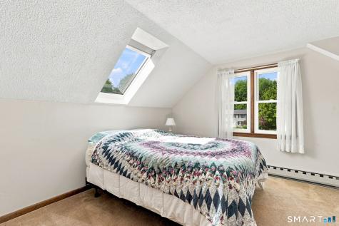 3 Pilgrim Circle Enfield CT 06082
