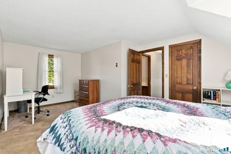 3 Pilgrim Circle Enfield CT 06082