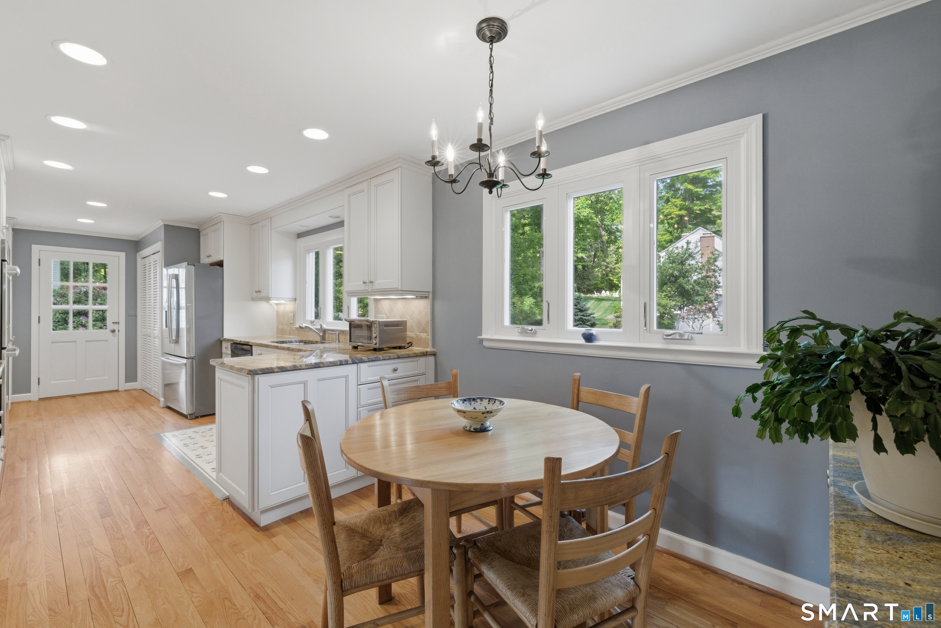 15 Rillbank Terrace West Hartford CT 06107
