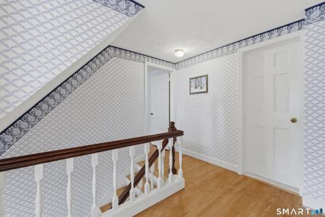 15 Rillbank Terrace West Hartford CT 06107