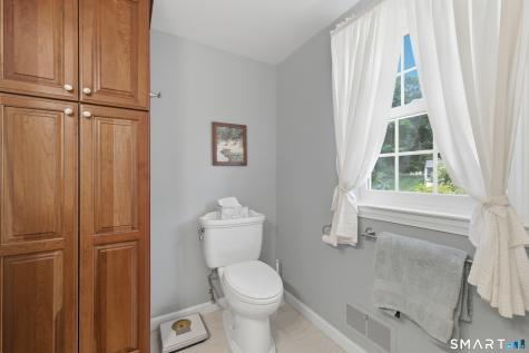 15 Rillbank Terrace West Hartford CT 06107
