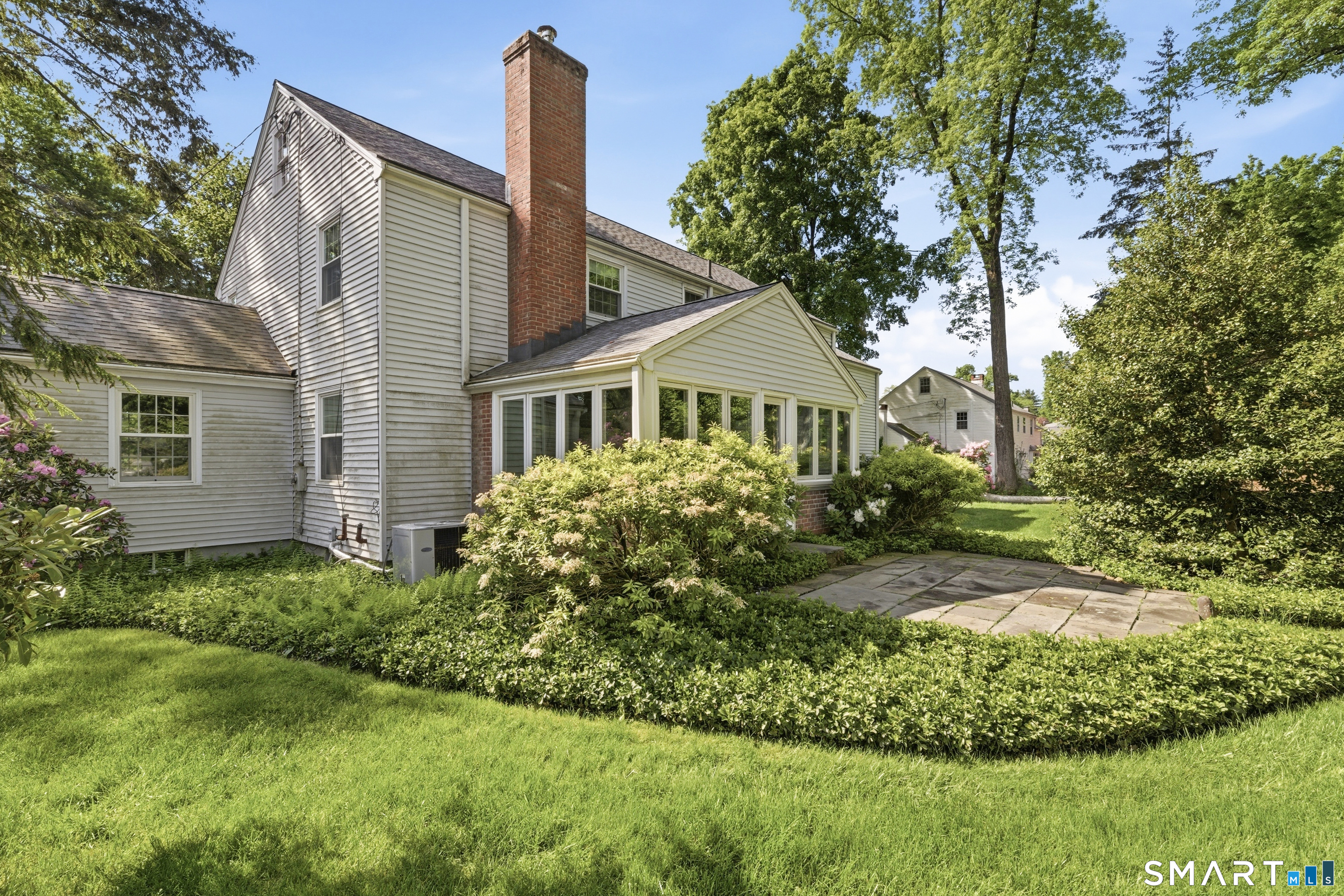 15 Rillbank Terrace West Hartford CT 06107