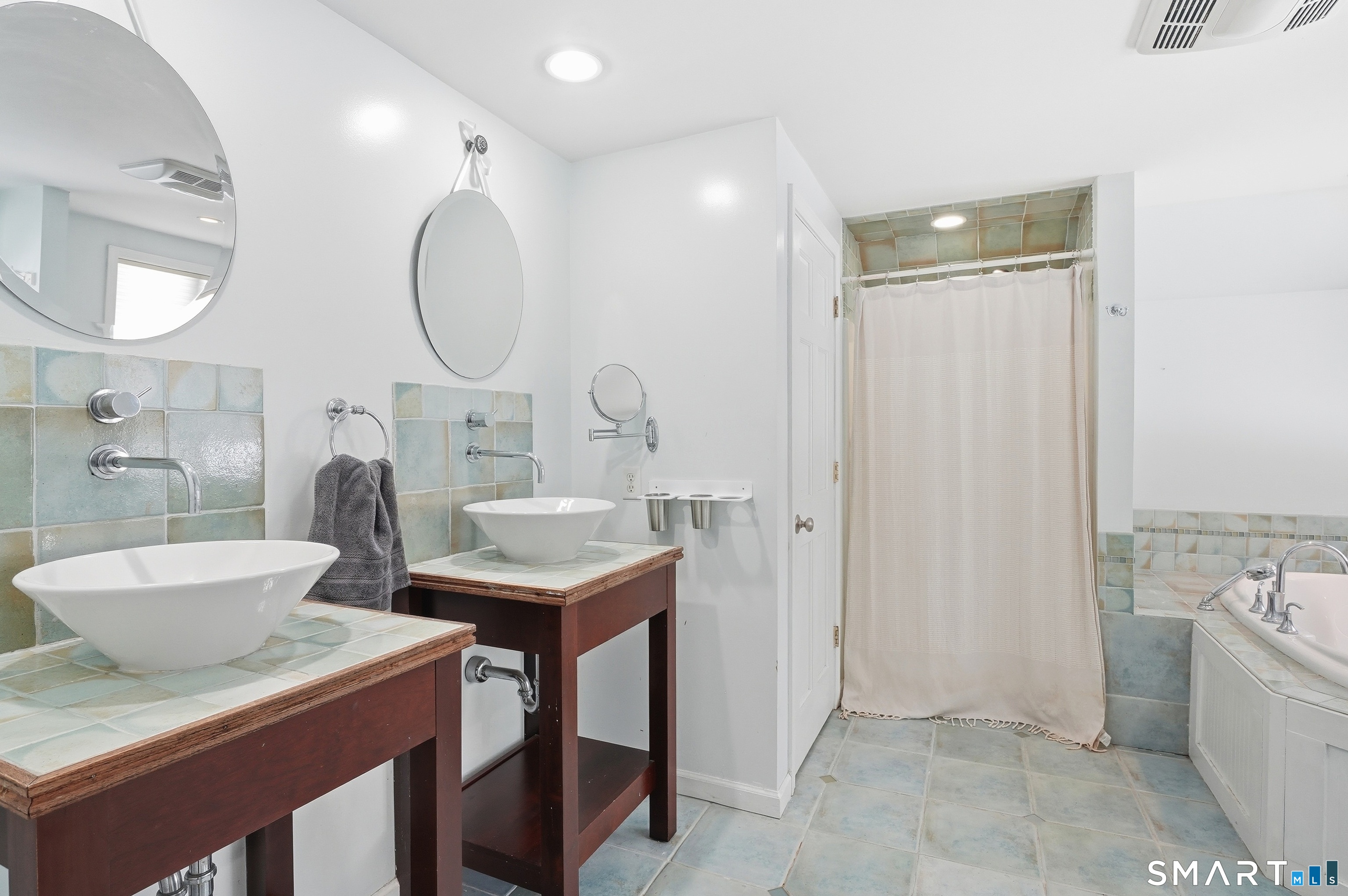 119 Pattonwood Drive Southington CT 06489