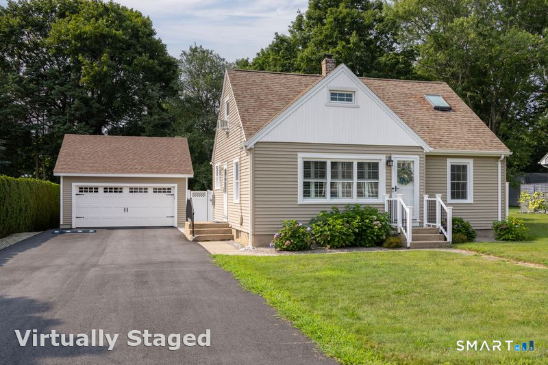 34 West Arch Street Stonington CT 06379