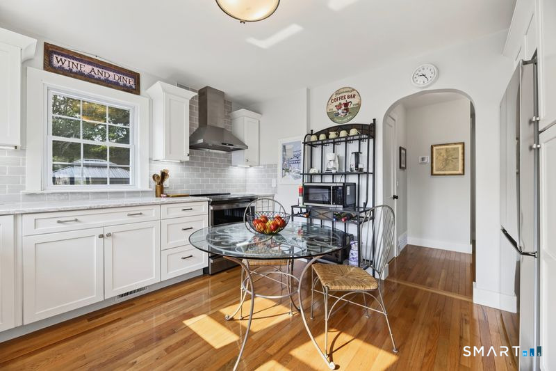 34 West Arch Street Stonington CT 06379