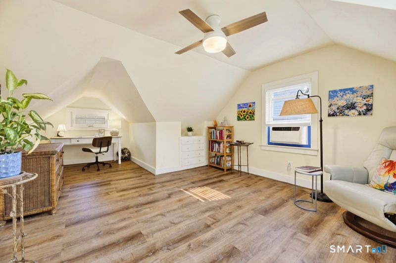 34 West Arch Street Stonington CT 06379