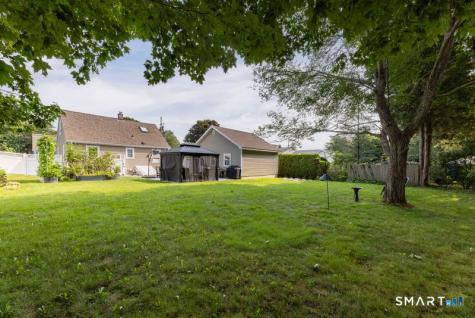 34 West Arch Street Stonington CT 06379