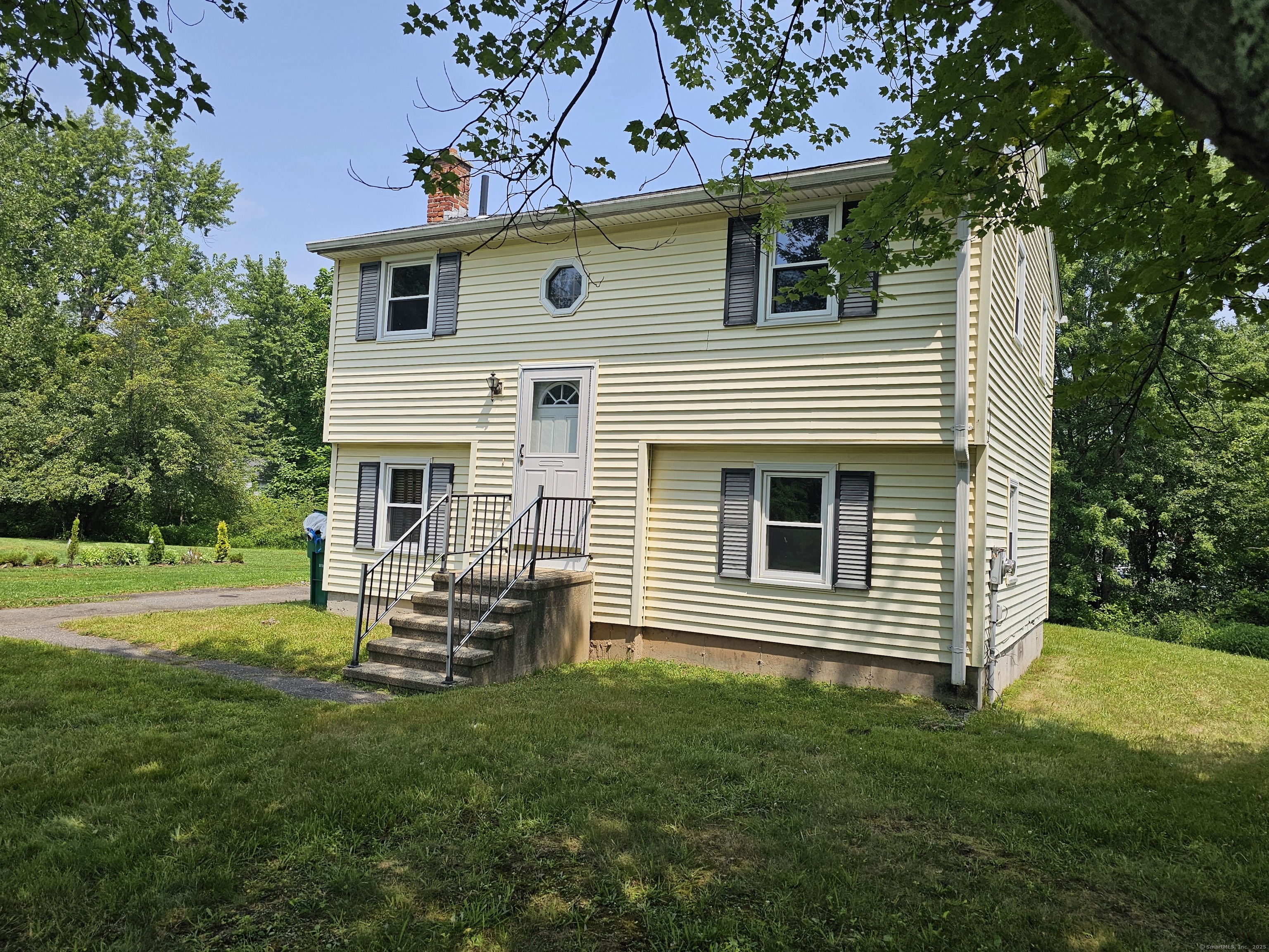 18 Sandra Drive Bloomfield CT 06002