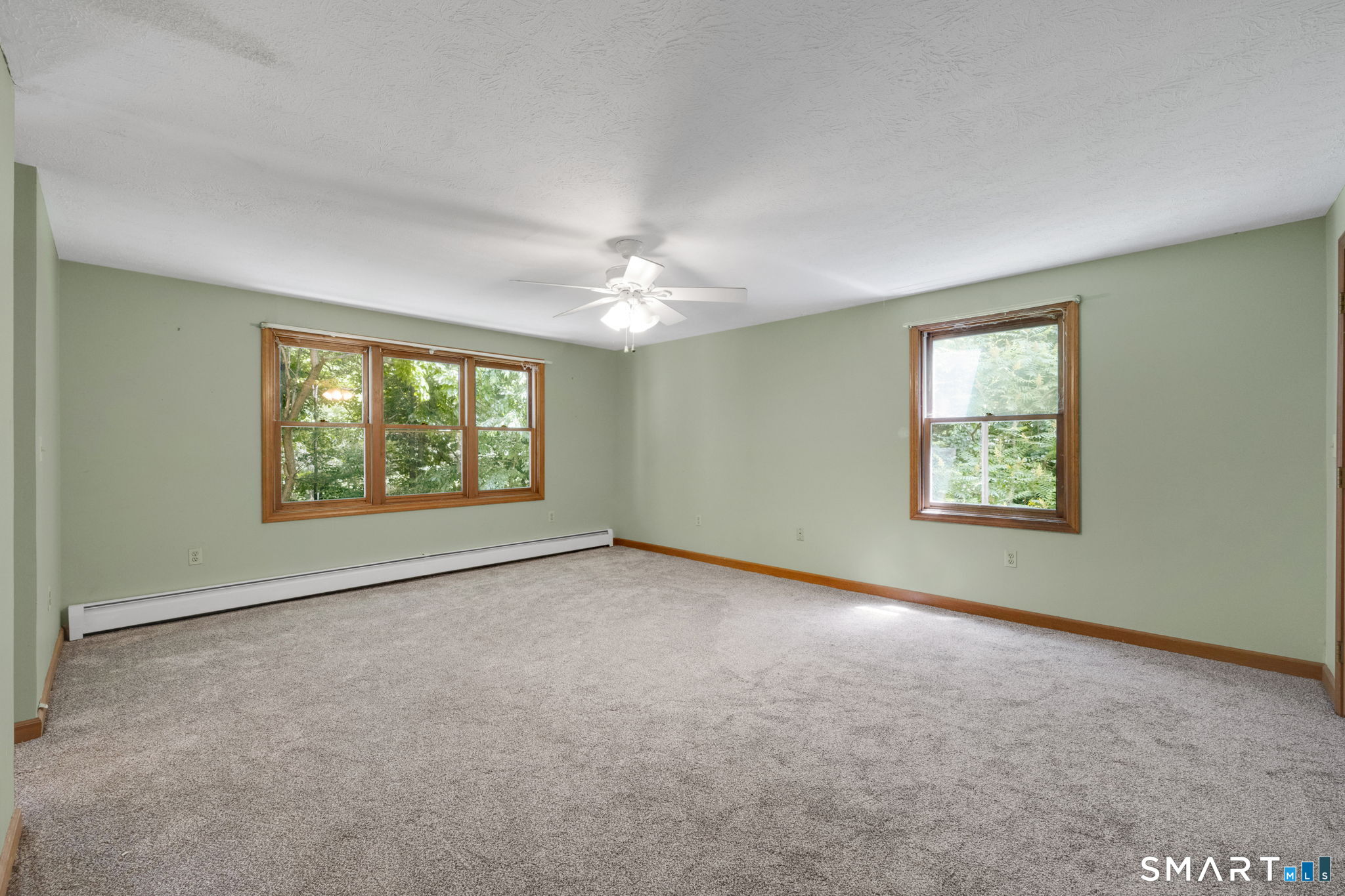 33 Woodmar Circle South Windsor CT 06074